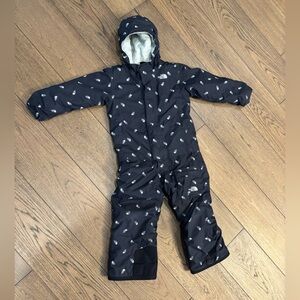 The North Face unisex Snowsuit 5T